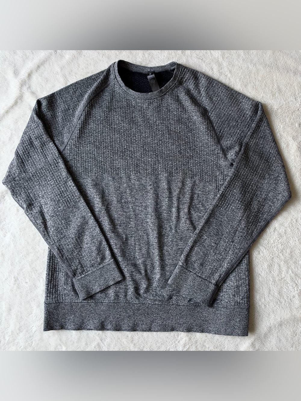 LULULEMON Grey Engineered Warmth Merino Wool Blend Crew Top Men's sz M Preppy